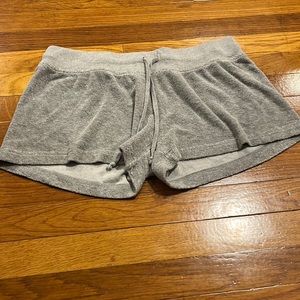Hard tail shorts
